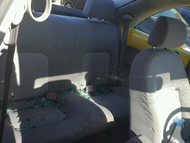 3VWCD31C75M410260 - 2005 VOLKSWAGEN NEW BEETLE Sarı foto 6