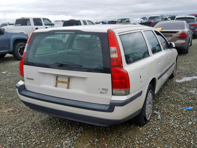 YV1SW58D611009772 - 2001 VOLVO V70 2.4T WHITE photo 4