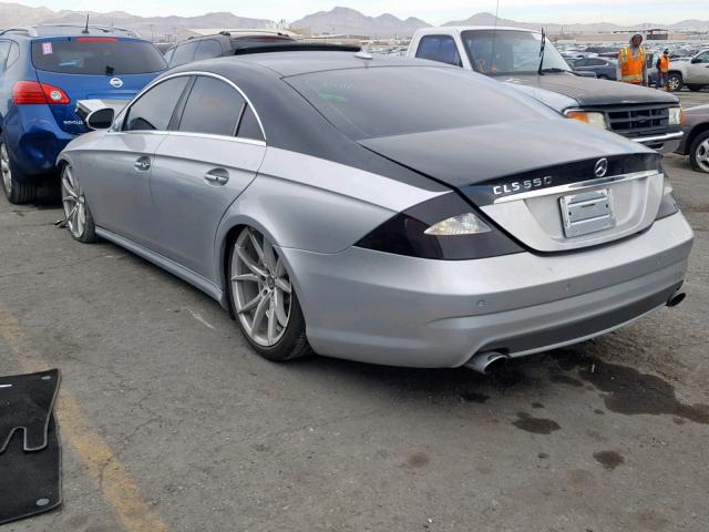 WDDDJ72X07A098202 - 2007 MERCEDES-BENZ CLS 550 SILVER photo 3