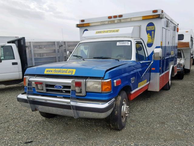 1FDKF37M3MNA31619 - 1991 FORD F350 BLUE photo 2