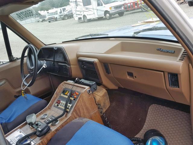 1FDKF37M3MNA31619 - 1991 FORD F350 BLUE photo 5