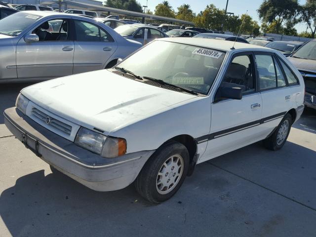 3MABM1255KR625458 - 1989 MERCURY TRACER WHITE photo 2