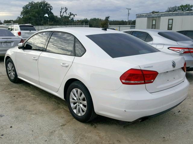 1VWAS7A37EC079346 - 2014 VOLKSWAGEN PASSAT S WHITE photo 3