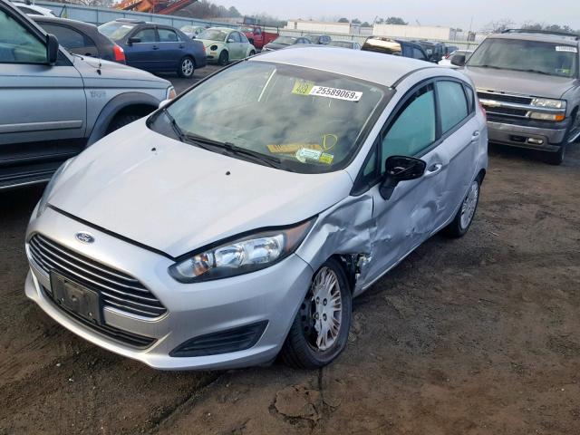 3FADP4TJXGM167911 - 2016 FORD FIESTA S SILVER photo 2