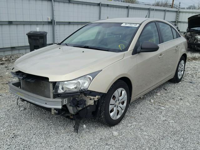 1G1PC5SH4C7144385 - 2012 CHEVROLET CRUZE LS GOLD photo 2