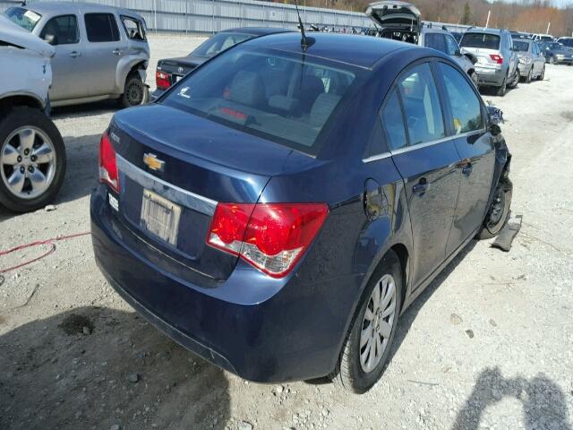 1G1PC5SHXB7130926 - 2011 CHEVROLET CRUZE LS BLUE photo 4