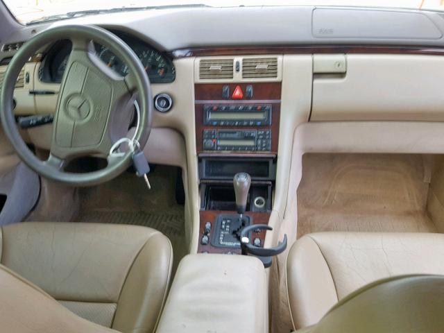 WDBJF55F4VA371322 - 1997 MERCEDES-BENZ E 320 TAN photo 9