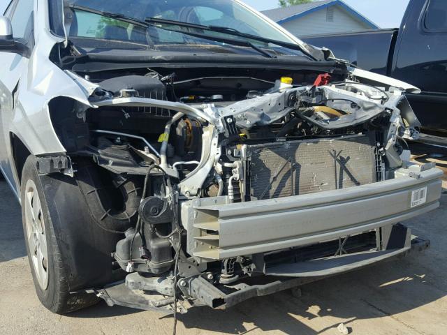 1G1JA5SH9F4181837 - 2015 CHEVROLET SONIC LS SILVER photo 9