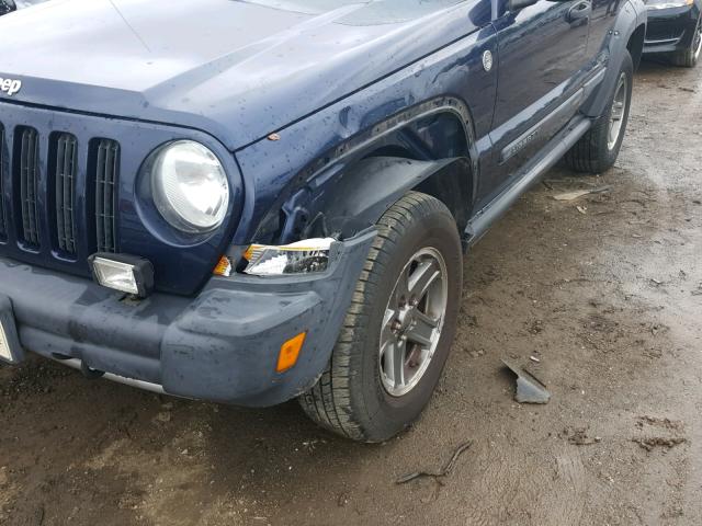 1J4GL38K35W721991 - 2005 JEEP LIBERTY RE BLUE photo 9