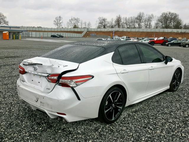 4T1B61HK9JU131713 - 2018 TOYOTA CAMRY XSE WHITE photo 4