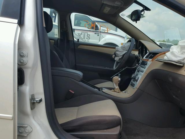 1G1ZC5E00CF297916 - 2012 CHEVROLET MALIBU 1LT WHITE photo 5