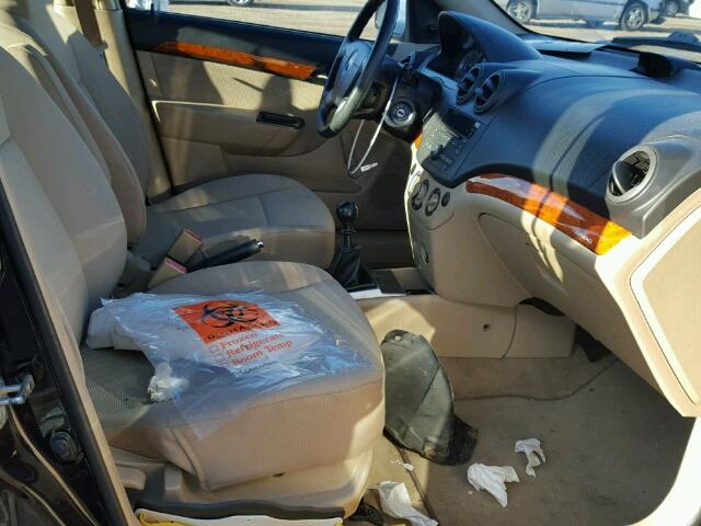 KL1TD6DE1AB110207 - 2010 CHEVROLET AVEO LS BLACK photo 5