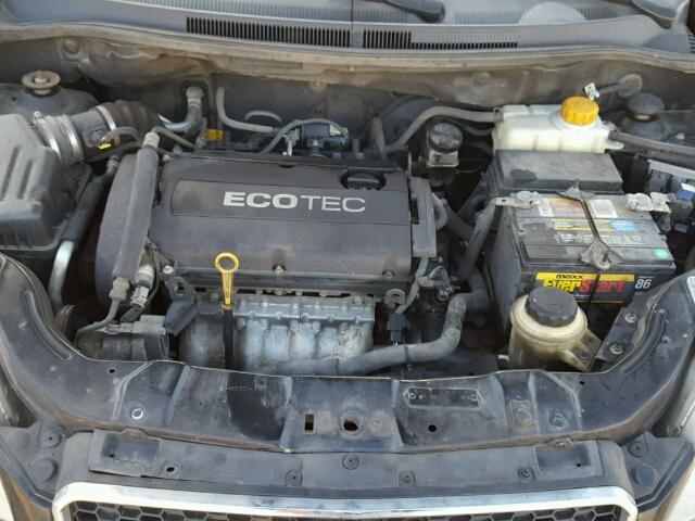 KL1TD6DE1AB110207 - 2010 CHEVROLET AVEO LS BLACK photo 7