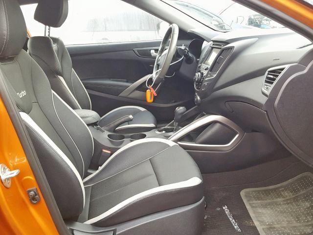 KMHTC6AE3FU237449 - 2015 HYUNDAI VELOSTER T ORANGE photo 5