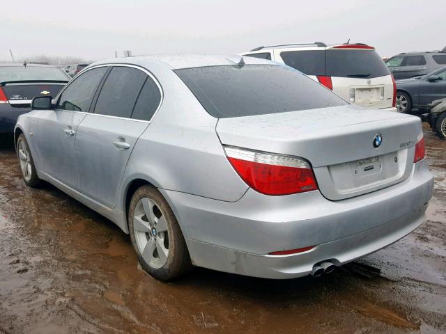 WBANV13548CZ58411 - 2008 BMW 528 XI SILVER photo 3