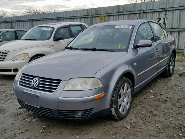 WVWRH63B73P096981 - 2003 VOLKSWAGEN PASSAT GLX 灰色 照片 2