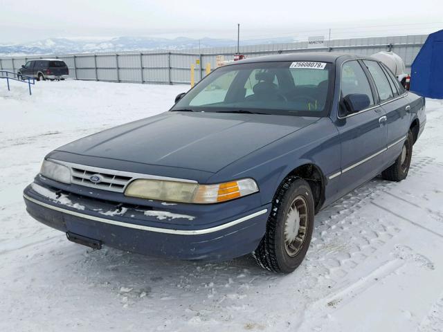 2FALP74W8VX105934 - 1997 FORD CROWN VICT BLUE photo 2