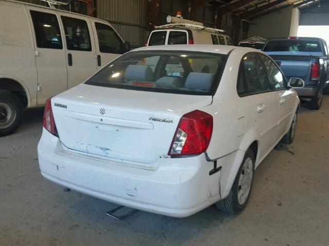 KL5JD56Z56K248842 - 2006 SUZUKI FORENZA WHITE photo 4