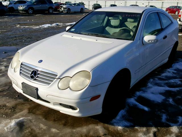 WDBRN40J63A444036 - 2003 MERCEDES-BENZ C 230K SPO WHITE photo 2