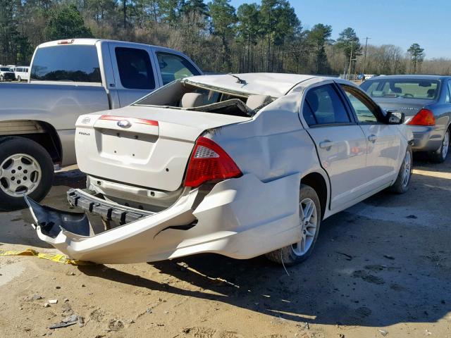 3FAHP0GA2CR235216 - 2012 FORD FUSION S WHITE photo 4