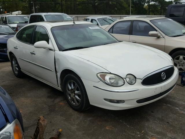 2G4WD532X51298587 - 2005 BUICK LACROSSE C WHITE photo 1