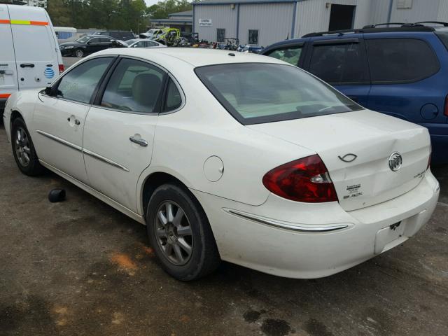 2G4WD532X51298587 - 2005 BUICK LACROSSE C WHITE photo 3