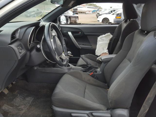 JTKJF5C71C3030533 - 2012 TOYOTA SCION TC თეთრი ფოტო 5
