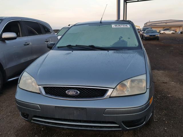 3FAFP31N85R136214 - 2005 FORD FOCUS ZX3 GREEN photo 10