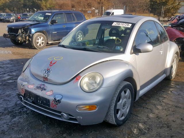 3VWCB21C01M459780 - 2001 VOLKSWAGEN NEW BEETLE Gümüş foto 2