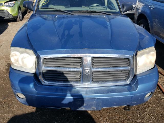 1D7HE48N96S502343 - 2006 DODGE DAKOTA QUA BLUE photo 9