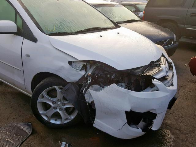 JM1CR29L290357415 - 2009 MAZDA 5 WHITE photo 9