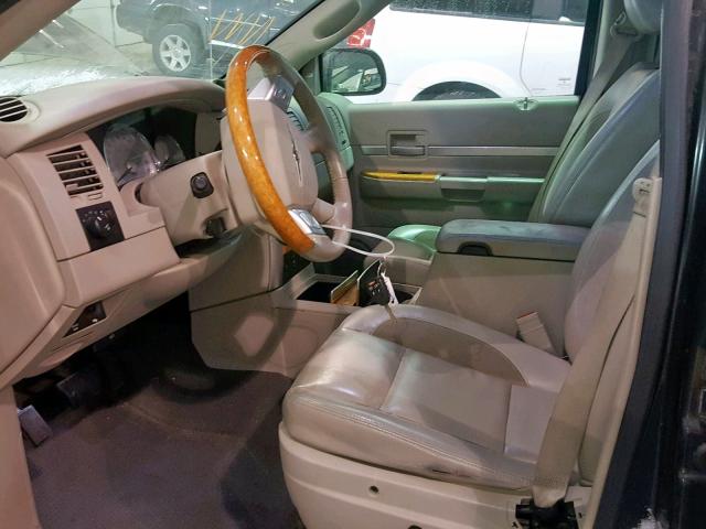 1A8HW58T69F709936 - 2009 CHRYSLER ASPEN LIMI BLACK photo 5