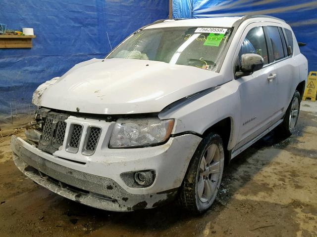 1C4NJDBB0CD685140 - 2012 JEEP COMPASS SP WHITE photo 2