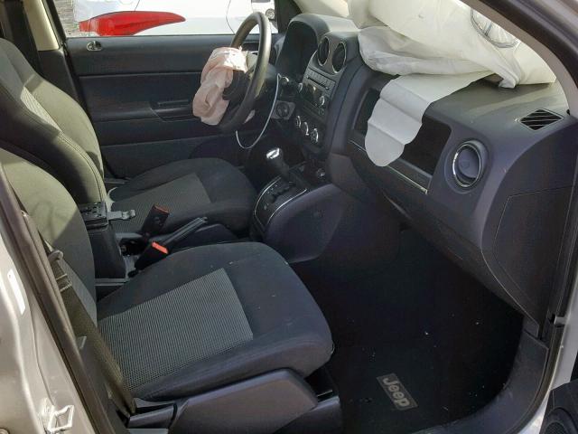 1J4NF1FB9BD258932 - 2011 JEEP COMPASS SP ვერცხლისფერი ფოტო 5