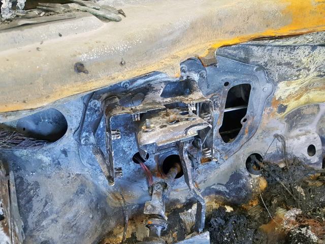 N0V1N25624019 - 2011 CHEVROLET MALIBU LS SILVER photo 8