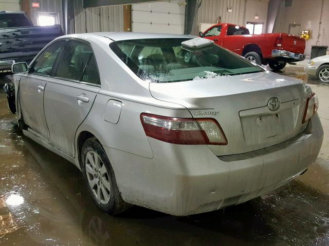 4T1BB46KX8U046583 - 2008 TOYOTA CAMRY HYBR SILVER photo 3