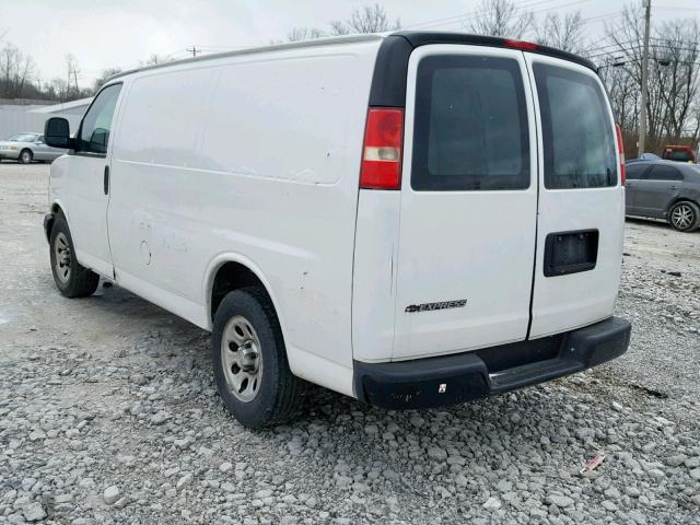 1GCUGADX1A1180594 - 2010 CHEVROLET EXPRESS G1 WHITE photo 3