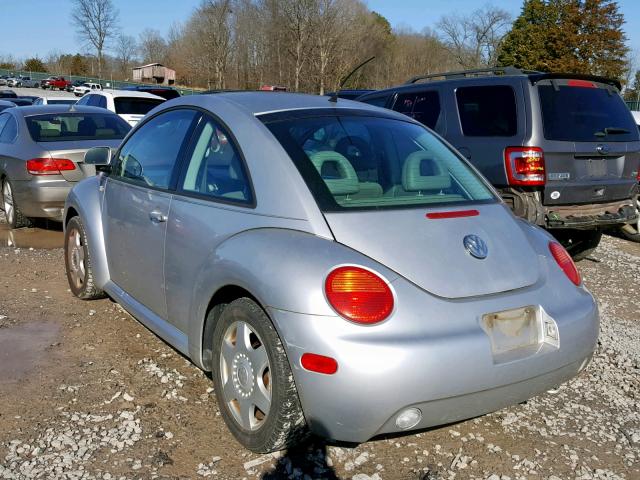 3VWDD21CXYM482668 - 2000 VOLKSWAGEN NEW BEETLE ვერცხლისფერი ფოტო 3