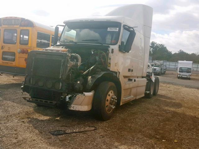 4V4NC9EH7CN534284 - 2012 VOLVO VN VNL WHITE photo 2