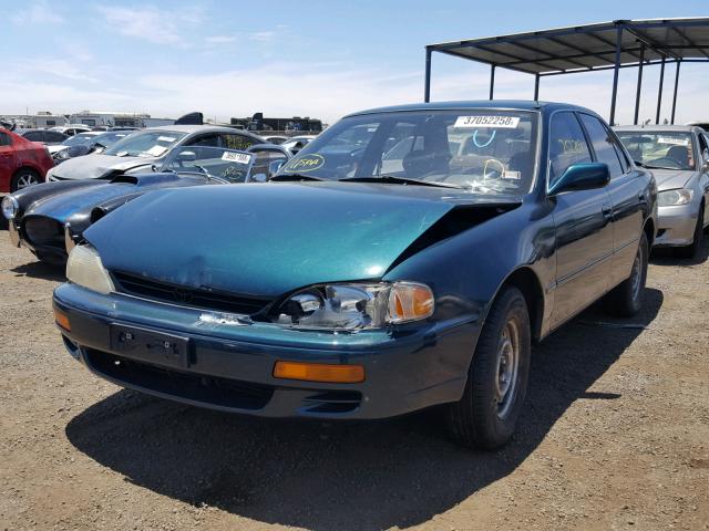 JT2BG12K6T0348570 - 1996 TOYOTA CAMRY DX GREEN photo 2