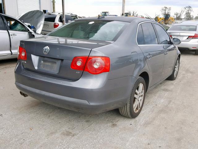 3VWSF71K06M780813 - 2006 VOLKSWAGEN JETTA 2.5 GRAY photo 4