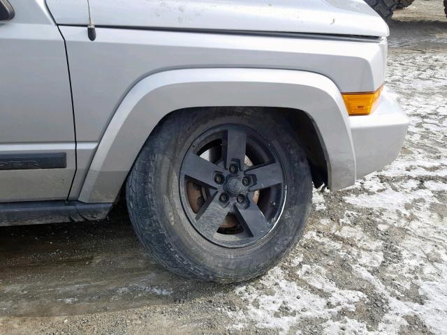 1J8HG48K77C562782 - 2007 JEEP COMMANDER SILVER photo 9