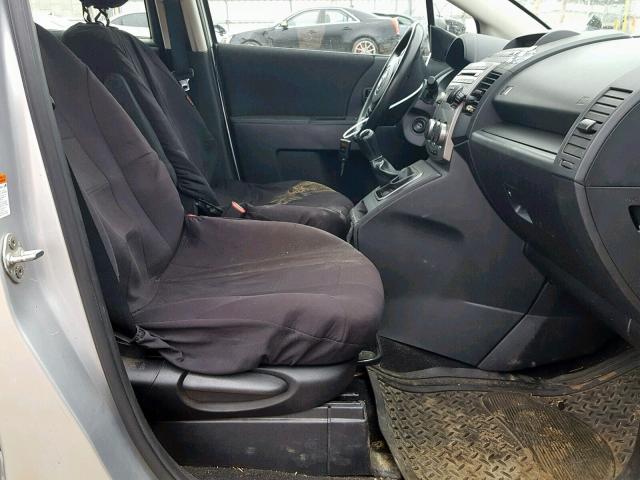 JM1CR29L580303623 - 2008 MAZDA 5 SILVER photo 5