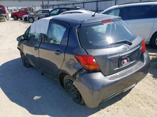 VNKKTUD38HA078566 - 2017 TOYOTA YARIS L GRAY photo 3