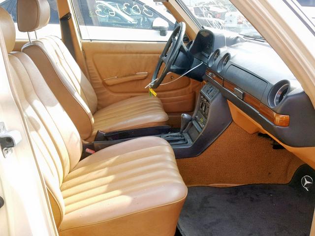 1231301A179163 - 1984 MERCEDES-BENZ 300D YELLOW photo 5