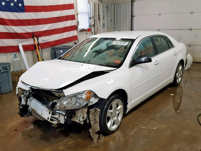 1G1ZG57B394220898 - 2009 CHEVROLET MALIBU LS WHITE photo 2