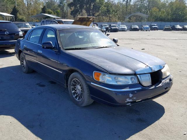 1LNHM82W01Y624855 - 2001 LINCOLN TOWN CAR S BLUE photo 1