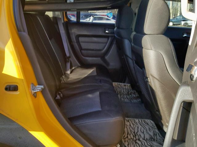 5GTDN136X68288749 - 2006 HUMMER H3 YELLOW photo 6