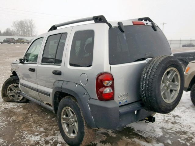 1J4GL38K66W208963 - 2006 JEEP LIBERTY RE SILVER photo 3