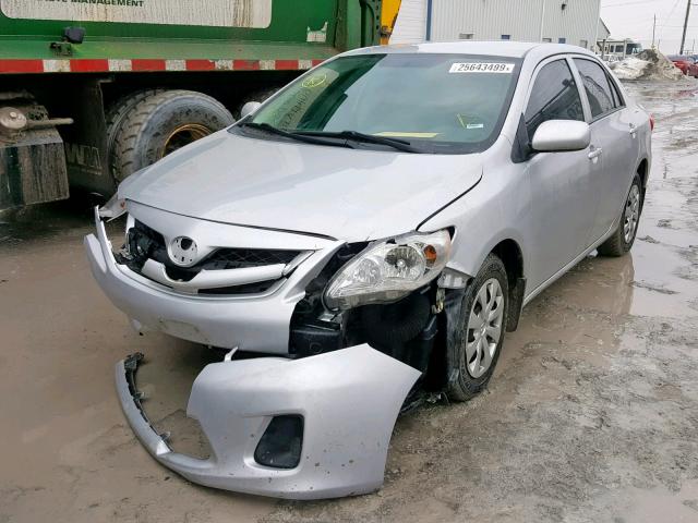 2T1BU4EE7DC933138 - 2013 TOYOTA COROLLA BA SILVER photo 2